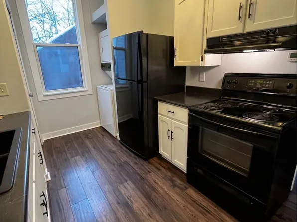 88 Douro St, Peterborough, ON K9H 1H4