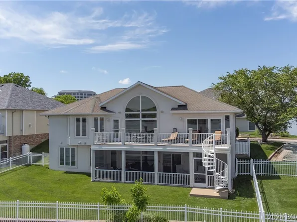 2048 Chimney Point, Sunrise Beach, MO 65079