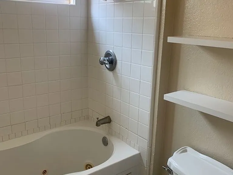 15300 Venetian Way — Photo 11