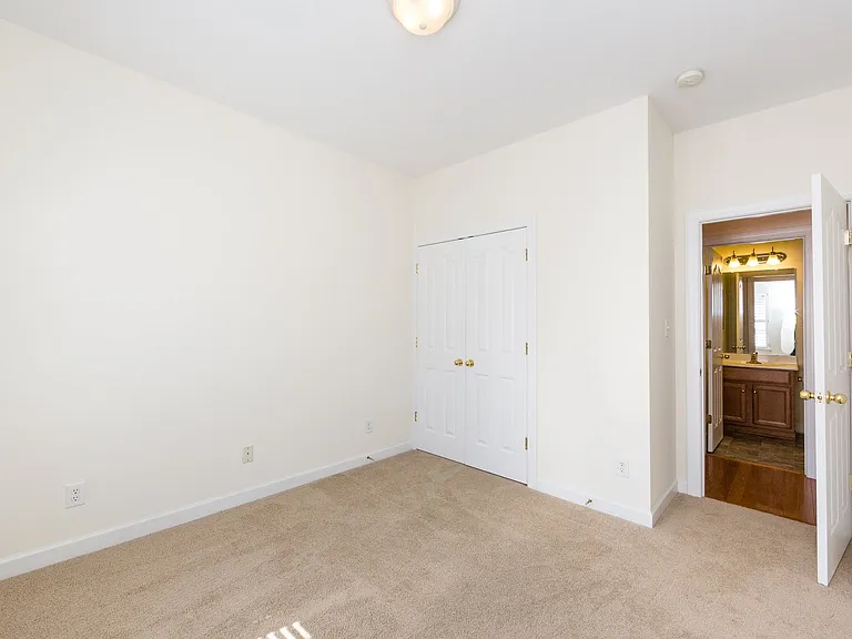 12012 Bordeaux St — Photo 20