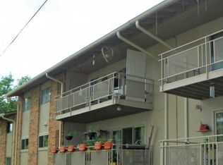 1265 Carriage Cir APT 302, Bristol, VA 24201