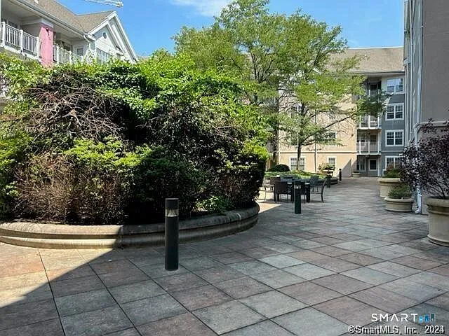 2 bed, 2.0 bath, 1050 sqft, $2,539 — Photo 4