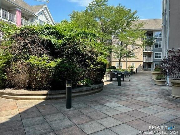 4th image of 488 Bedford St #337