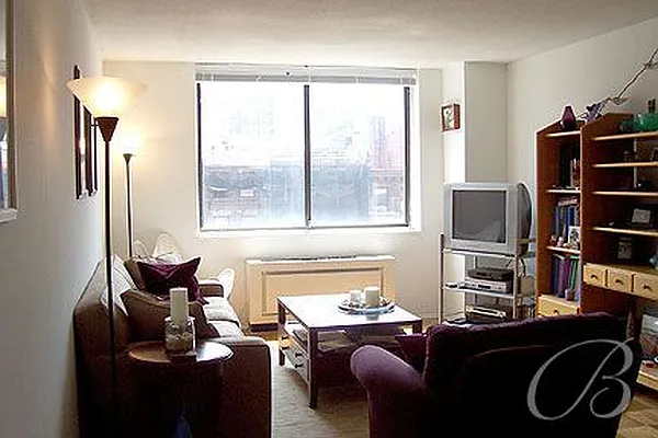 Rented by Bellmarc Realty | media 9