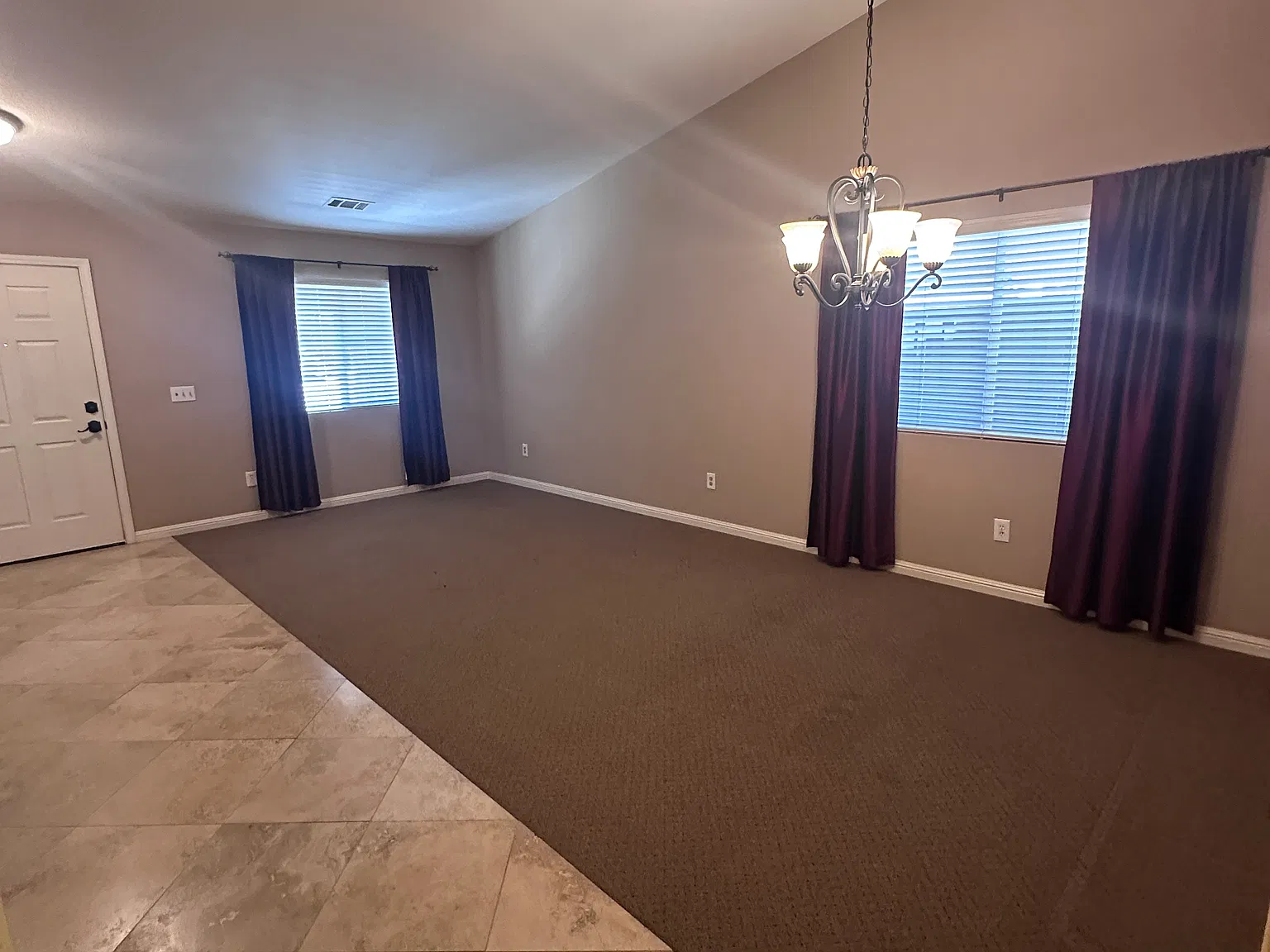 4 bed, 1878 sqft, $3,000 — Photo 2