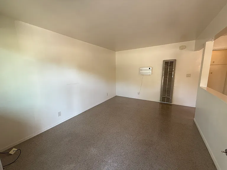 1107 E Foothill Blvd #A — Photo 4