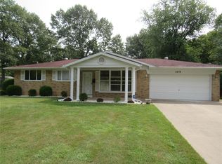 105 Juniper Dr, Belleville, IL 62221