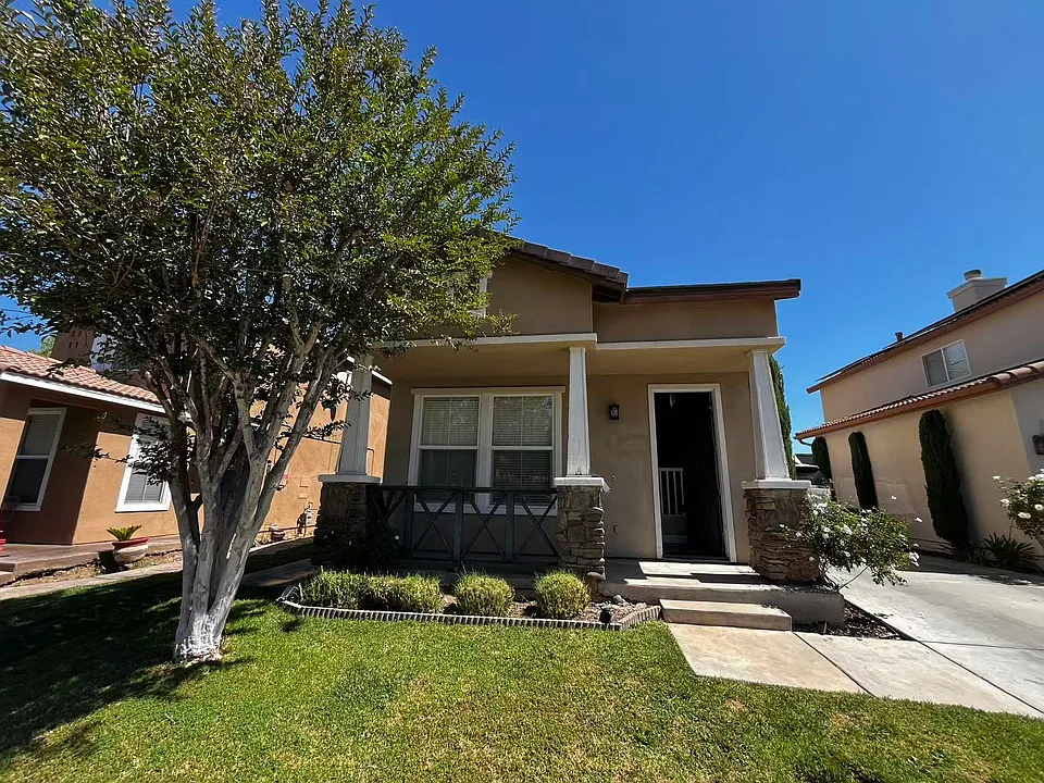 351 Jessica Ln
