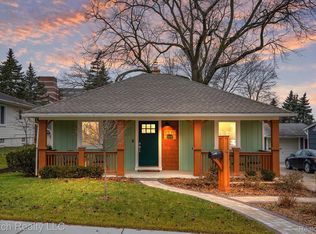 343 N Helen Ave, Rochester, MI 48307