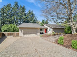 14 Hotspur St, Lake Oswego, OR 97035