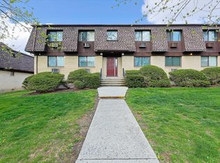 1607 Cherry Hill Dr, Poughkeepsie, NY 12603