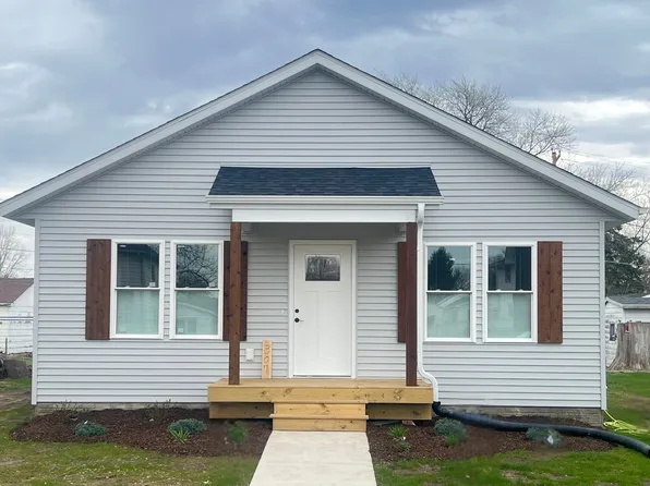 307 White St, Mc Causland, IA 52758