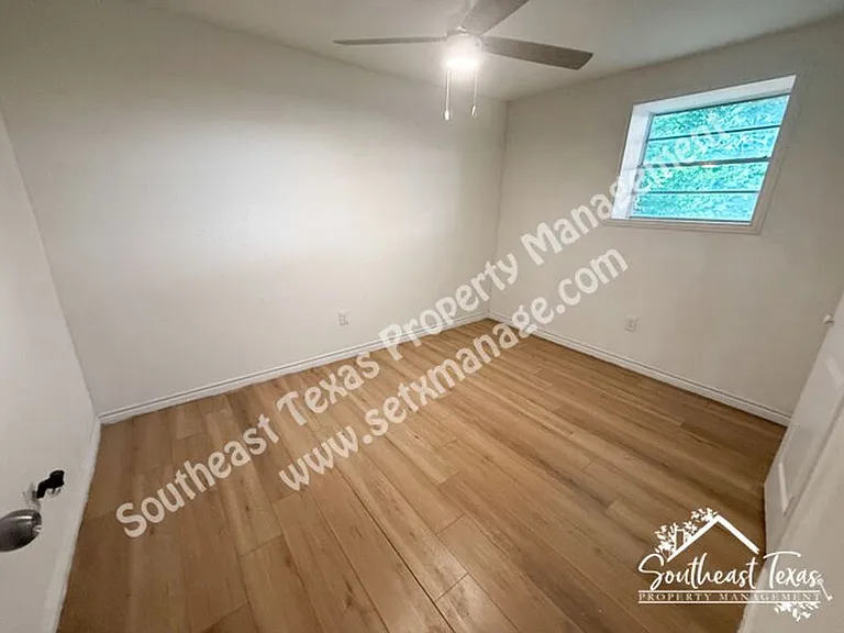908 Stilwell Blvd — Photo 9