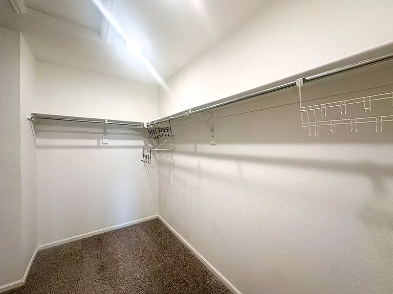 17430 Pacific Peak Cir — Photo 37