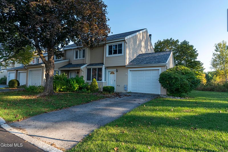 2nd image of 11 Derby Drive