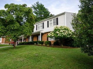 5034 Sunny Side Dr, Roanoke, VA 24018