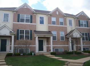 1702 Dogwood Ln, Hanover Park, IL 60133