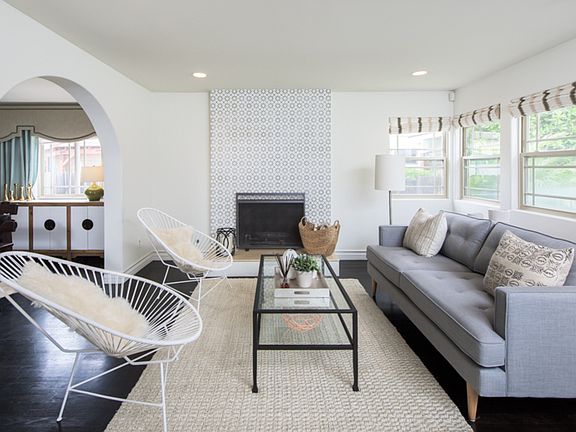 2nd image of 4944 Placidia Ave