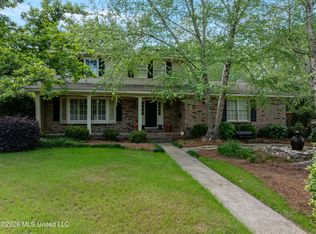 207 Southampton Rd, Hattiesburg, MS 39401