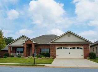 200 Raritan Ct, Simpsonville, SC 29681