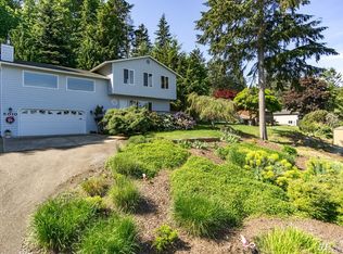 5010 Bakerview Rd, Oak Harbor, WA 98277