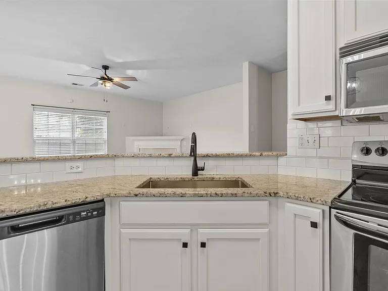 5137 Maracas Arch — Photo 18