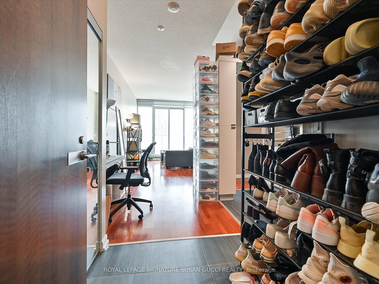 111 Elizabeth St — Photo 4