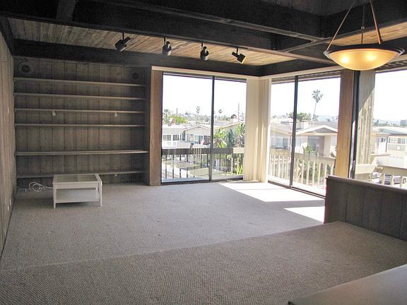 5th image of 4401 Seashore Dr #B
