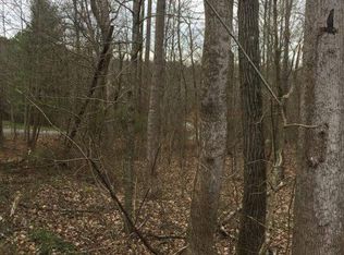 240 Crews Dr, Benton, TN 37307