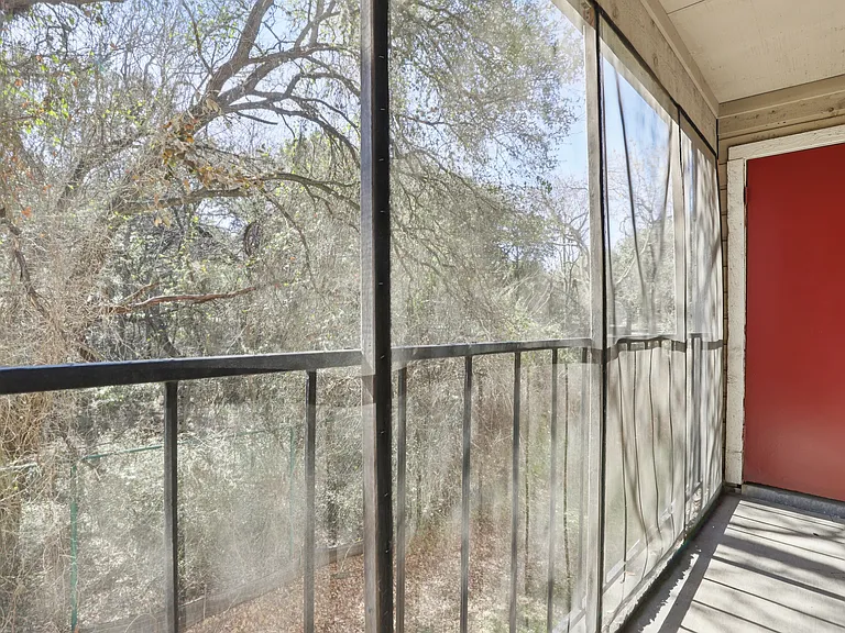 Winding Creek Apartments — Photo 34