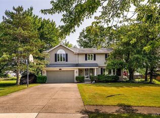 125 Laurie Ln, Grand Island, NY 14072