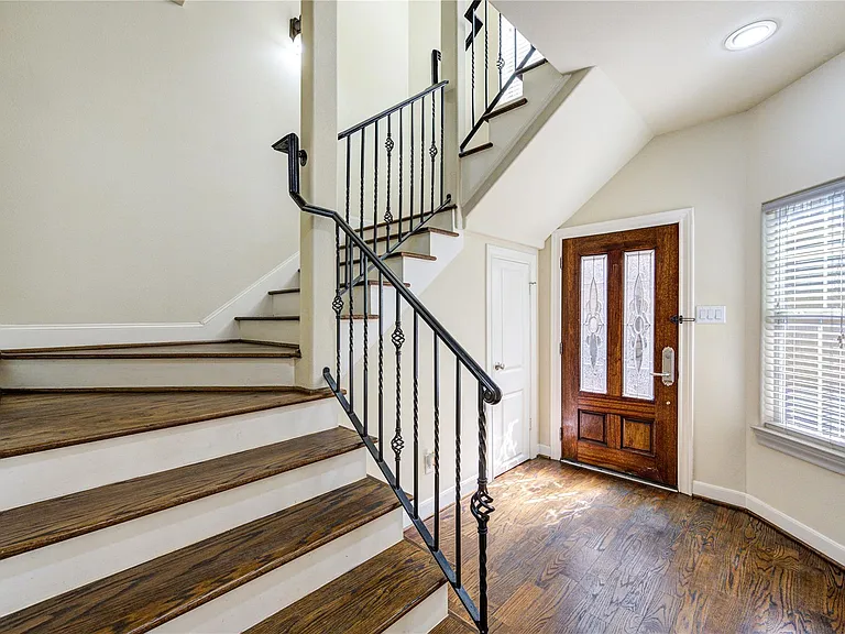 5813 Washington Ave #B — Photo 6