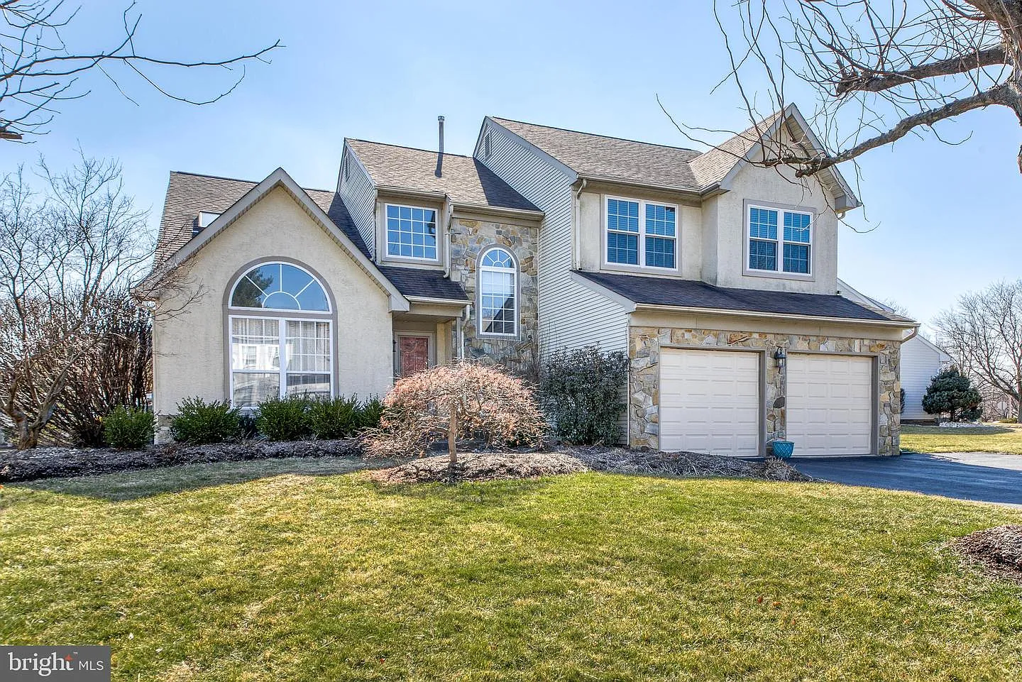 35 Amaryllis Ln photo 1