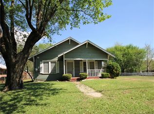 517 S Hill St, Pilot Point, TX 76258
