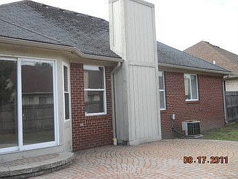 2nd image of 32878 Lorraine Ave