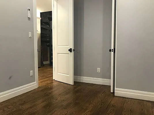 Rented by Premier Metro Realty Corp | media 33