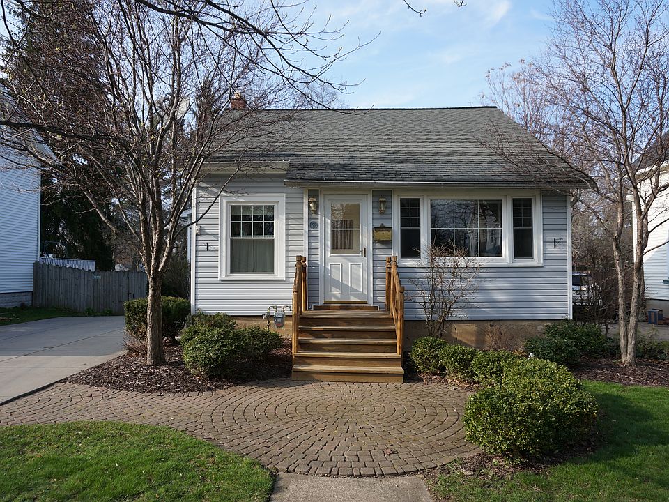 1st image of 52 Dudley Ave