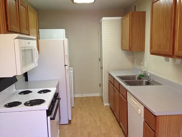 1636-B Post Rd #1 — Photo 20
