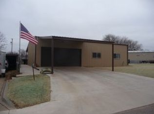 701 S 3rd St, Cheyenne, OK 73628