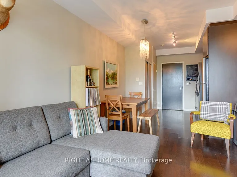 1 Shaw St #323 — Photo 11