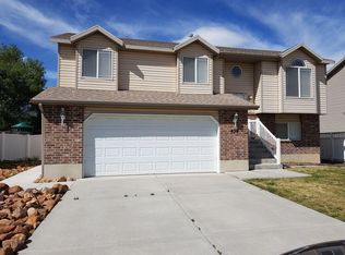430 W Woodbury Dr, Ogden, UT 84404