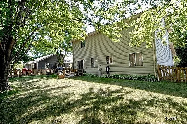 2303 Woodview Ln — Photo 27