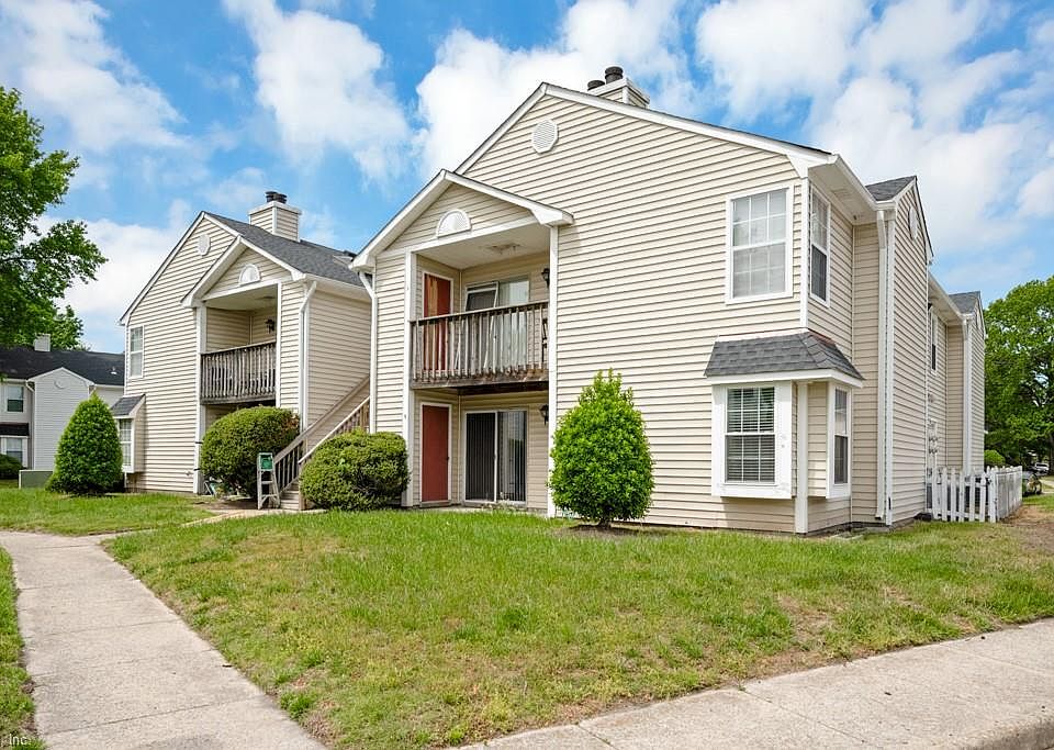 1st image of 1718 Rock Bridge Mews APT B