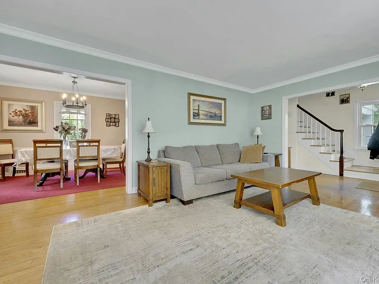 29 Deerfield Ave — Photo 5