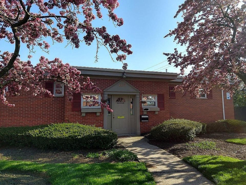 1st image of 657 Stinchcomb Dr