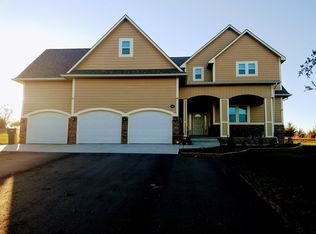 8718 Ridge Ln, Milford, KS 66514