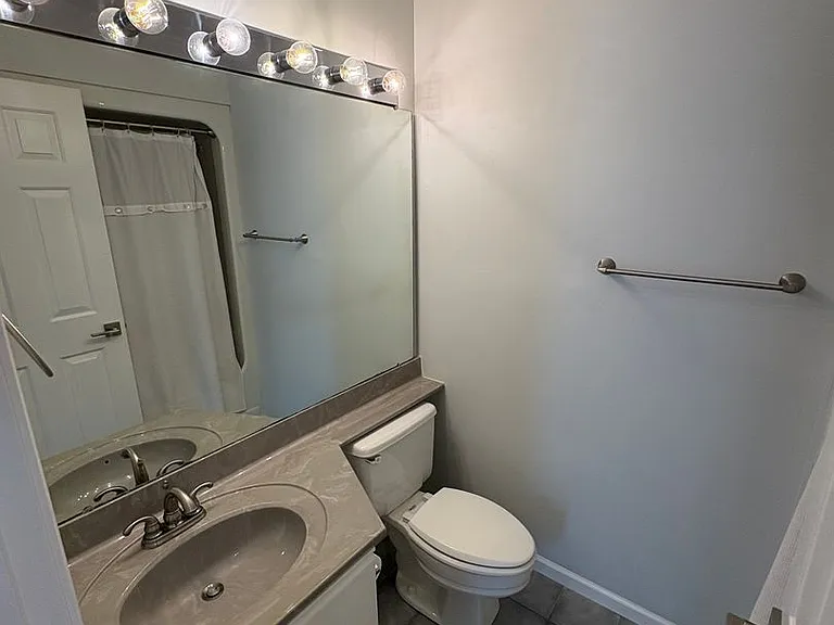 120 W Green Meadows Rd — Photo 13