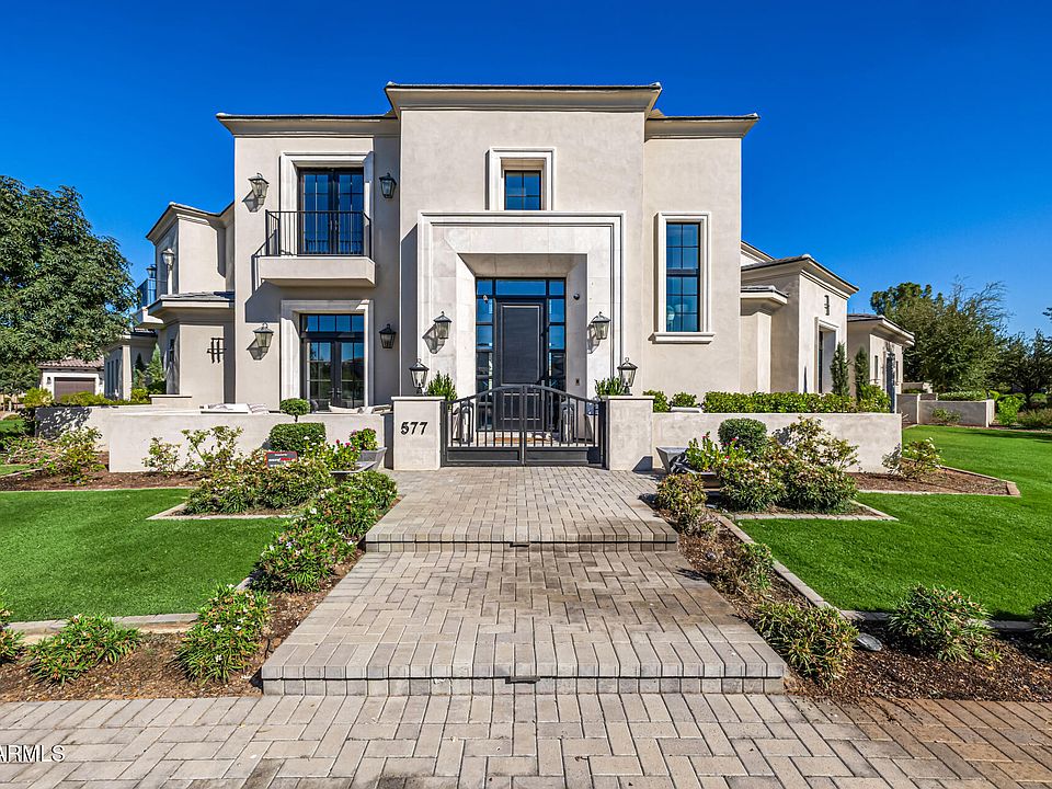 1st image of 577 W HORSESHOE Place