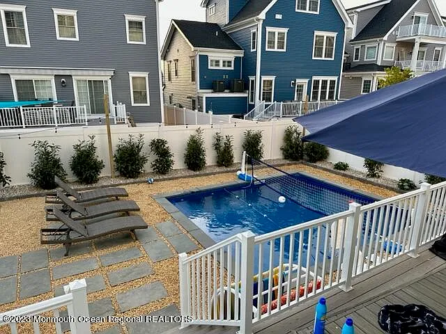 6 bed, 3948 sqft, $16,000 — Photo 2