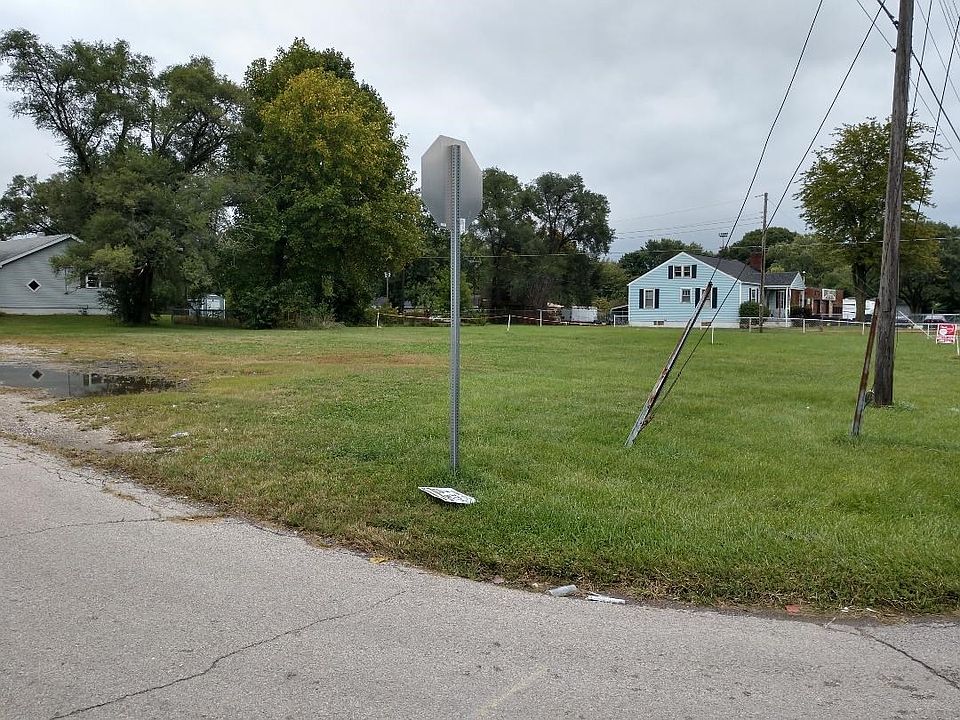 2nd image of 1100 E 29th St